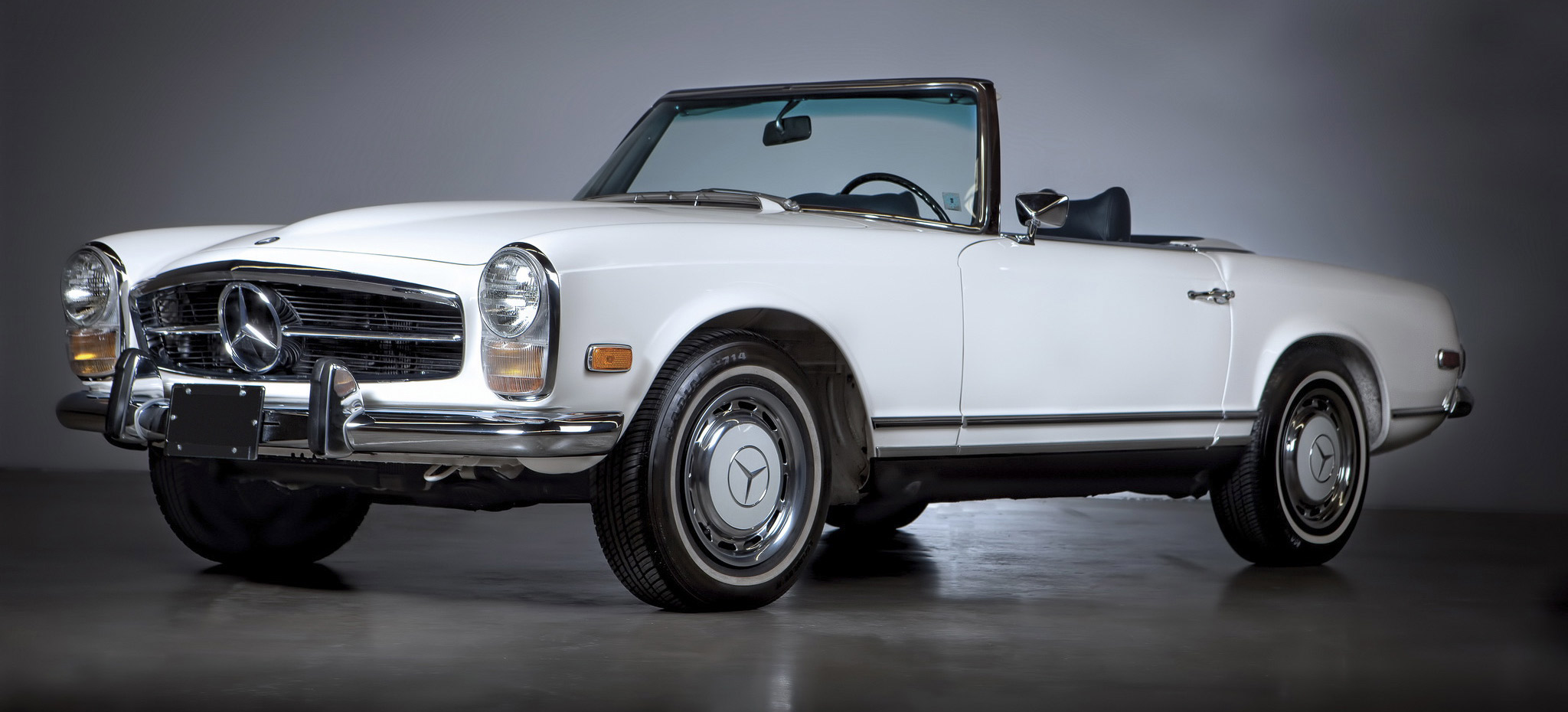 Mercedes_Benz-1